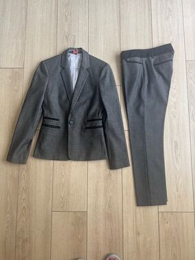 Express Women's Gray Tailored Blazer & Pants Suit Set Sz 2/4